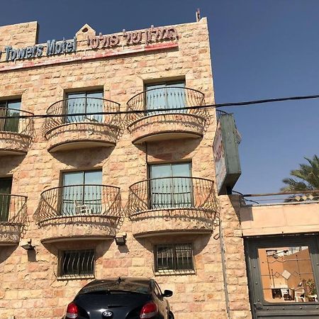 Faulty Towers Hotel Eilat Esterno foto