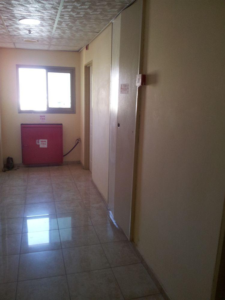 Faulty Towers Hotel Eilat Esterno foto