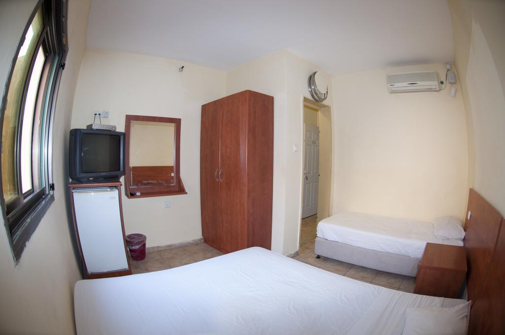 Faulty Towers Hotel Eilat Camera foto